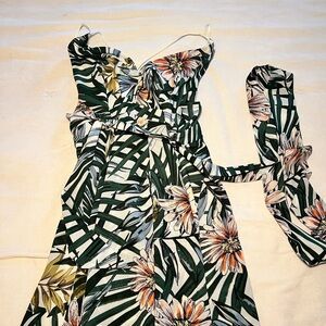 Apricot Lane Green and White Floral Backless Dress